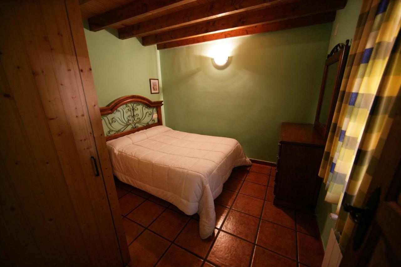 Alojamientos Rurales El Fontano Galende Esterno foto